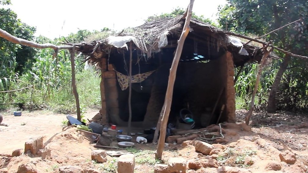 Mr Ayinla Demolished house